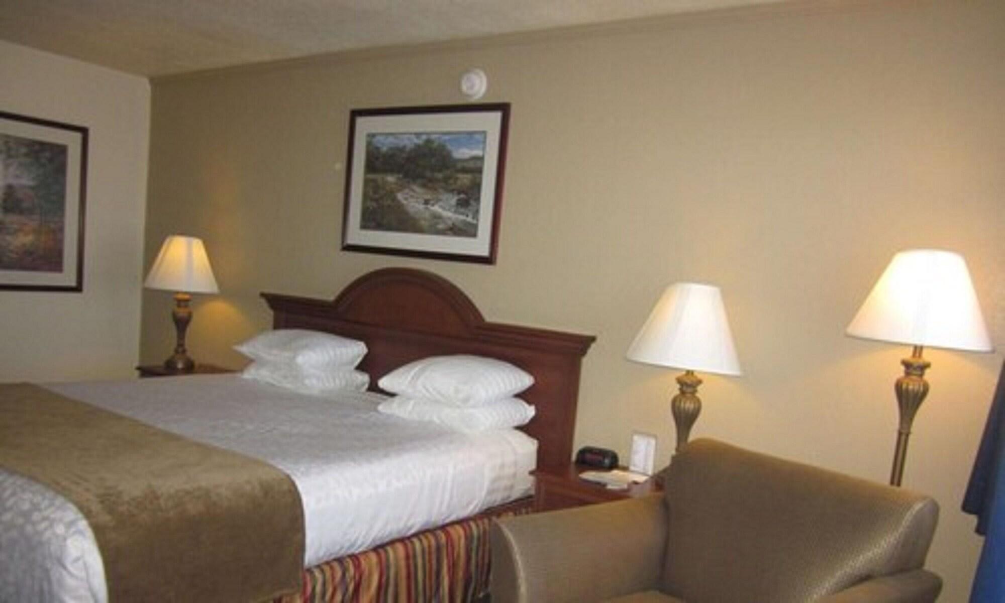 Trailside Inn Alturas Luaran gambar